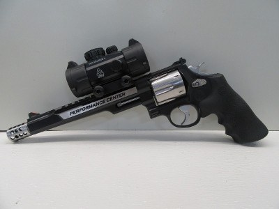 SMITH & WESSON M629 .44 MAGNUM - Image 1 of 20