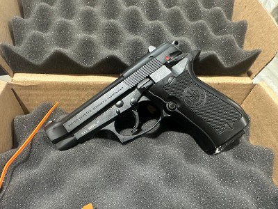 BERETTA 84F Cheetah .380 ACP - Image 4 of 10