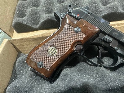 BERETTA 84BB .380 ACP - Image 2 of 13