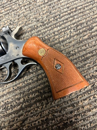 H&R 926 .38 S&W - Image 3 of 14