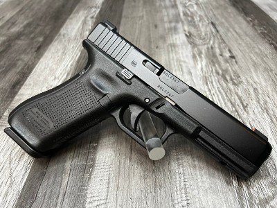 GLOCK 17 GEN 5 9MM LUGER (9x19 PARA) - Image 3 of 4