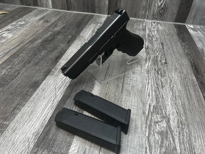 GLOCK 22 GEN 4 40 Smith & Wesson - Image 4 of 4