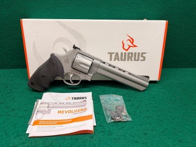 TAURUS 44 .44 MAGNUM - Image 1 of 19