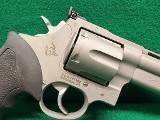 TAURUS 44 .44 MAGNUM - Image 4 of 19