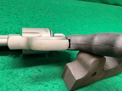 TAURUS 44 .44 MAGNUM - Image 18 of 19