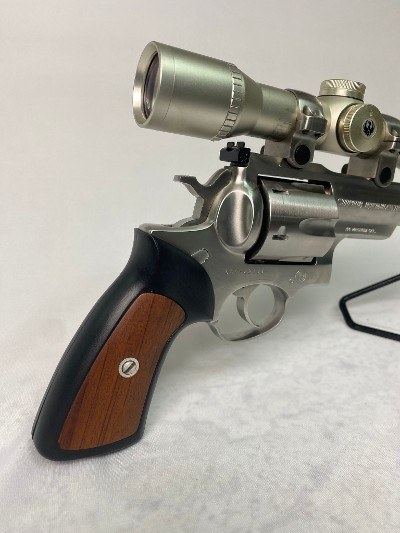 RUGER SUPER REDHAWK .44 MAGNUM - Image 7 of 12