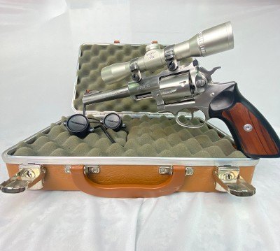 RUGER SUPER REDHAWK .44 MAGNUM - Image 1 of 12