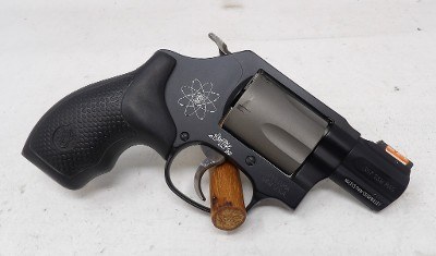 SMITH & WESSON 360PD .357 MAG - Image 1 of 6