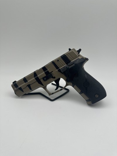 SIG SAUER P226 9MM LUGER (9x19 PARA) - Image 1 of 7