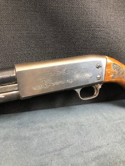 ITHACA GUN COMPANY 37 12 GA - Image 8 of 11