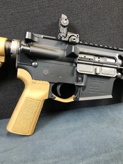 RADICAL FIREARMS RF-15 5.56X45MM NATO - Image 4 of 9