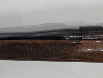 WEATHERBY MARK V DELUXE .300 WBY MAG - Image 10 of 14