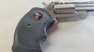NORTH AMERICAN ARMS BLACK WIDOW .22 WMR - Image 6 of 10