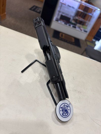 SMITH & WESSON M&P9 SHIELD 9 - Image 3 of 4