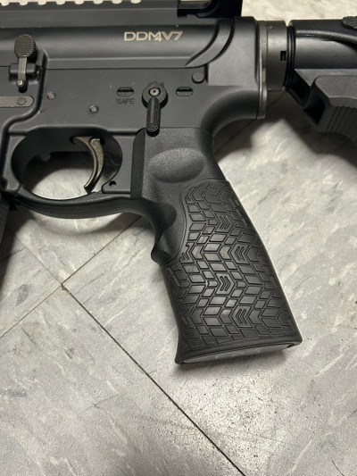 DANIEL DEFENSE DDM4V7 5.56X45MM NATO - Image 11 of 12