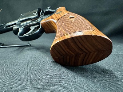 SMITH & WESSON 586 CLASSIC .357 MAG - Image 16 of 17