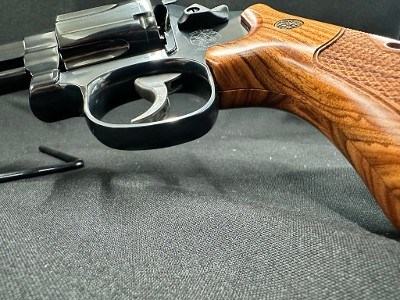 SMITH & WESSON 586 CLASSIC .357 MAG - Image 15 of 17