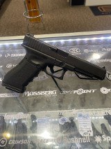 GLOCK 35 GEN 3 40 Smith & Wesson - Image 2 of 2