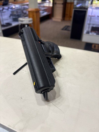 HI-POINT C9 - PISTOL 9MM LUGER (9x19 PARA) - Image 4 of 4