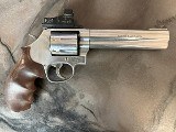 SMITH & WESSON 686-6 .357 MAG - Image 1 of 4