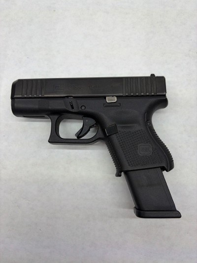 GLOCK 27 GEN 5 40 Smith & Wesson - Image 1 of 3