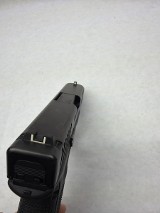 GLOCK 27 GEN 5 40 Smith & Wesson - Image 3 of 3