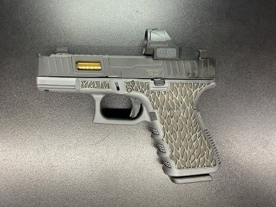 GLOCK G19C GEN 3 9MM LUGER (9X19 PARA) - Image 1 of 13