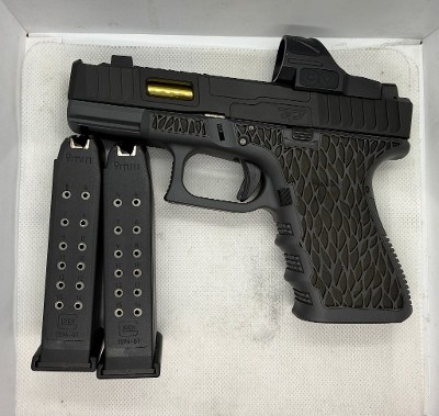 GLOCK G19C GEN 3 9MM LUGER (9X19 PARA) - Image 12 of 13