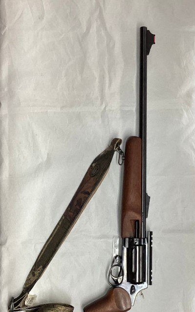TAURUS Circuit Judge .45 LC/.410 GA - Image 1 of 8