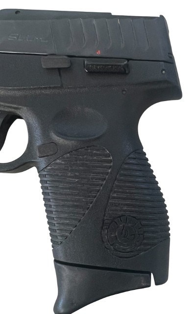 TAURUS Slim PT 740 .40 CALIBER - Image 4 of 6