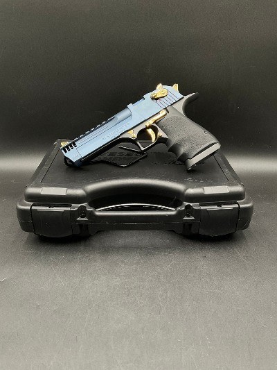 MAGNUM RESEARCH DESERT EAGLE L5 .50 AE - Image 1 of 9