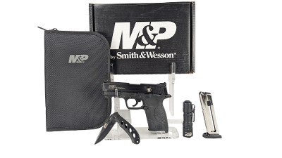 SMITH & WESSON M&P 22C EDC Kit .22 LR - Image 1 of 16