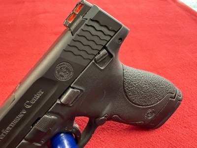 SMITH & WESSON M&p 40 shield Performance center .40 - Image 6 of 7
