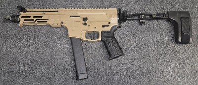 CMMG DISSENT 9MM LUGER (9x19 PARA) - Image 1 of 10