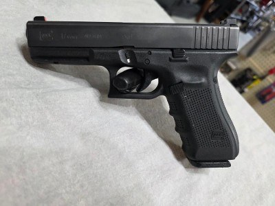 GLOCK 17 GEN 4 9MM LUGER (9x19 PARA) - Image 3 of 6