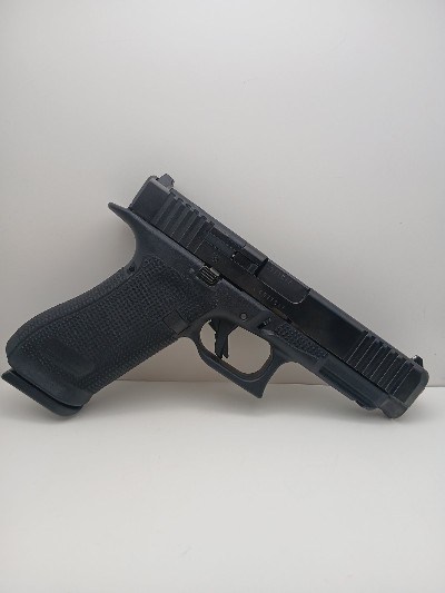 GLOCK G17 GEN 69MM LUGER (9x19 PARA) - Image 2 of 8