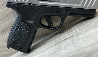 SMITH & WESSON SD9 2.0 9MM LUGER (9x19 PARA) - Image 5 of 11