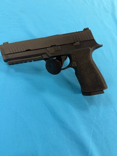 SIG SAUER P320-XTEN 10MM - Image 2 of 9