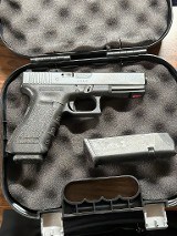 GLOCK G22 GEN 3.40 S&W - Image 1 of 6