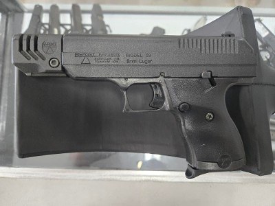 HI-POINT C9 - PISTOL 9MM LUGER (9x19 PARA) - Image 1 of 2