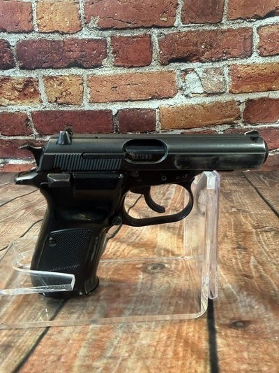 CZECH SMALL ARMS (CSA) 83 .32 ACP - Image 5 of 9