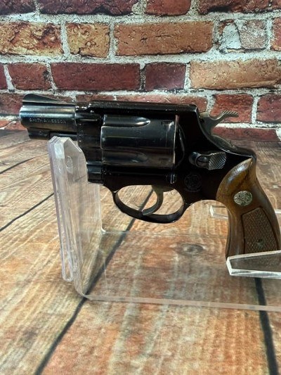 SMITH & WESSON 37 no dash airweight .38 SPL - Image 3 of 7