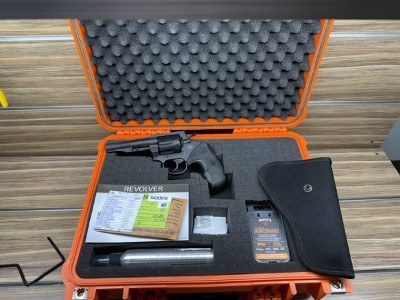 ROCK ISLAND ARMORY M200 .38 SPL - Image 1 of 8