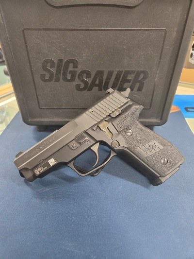 SIG SAUER M11-A1 COMPACT 9MM LUGER (9X19 PARA) - Image 2 of 3