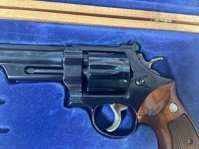 SMITH & WESSON 27-2 .38 SPECIAL/.357 MAGNUM - Image 3 of 25