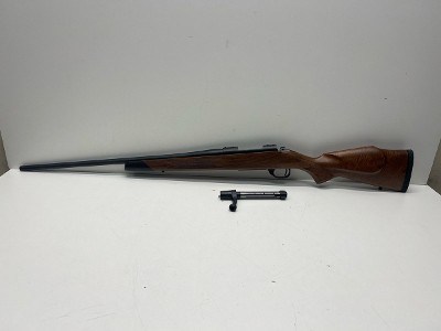 WEATHERBY VANGUARD .243 WIN - Image 1 of 11