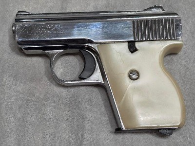 LORCIN ENGINEERING CO L-25 25 Auto - Image 1 of 2