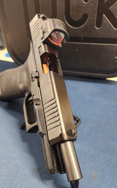 GLOCK G17 GEN6 9MM LUGER (9x19 PARA) - Image 4 of 5