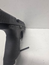 SMITH & WESSON M&P 40C 9MM LUGER (9x19 PARA) - Image 5 of 9