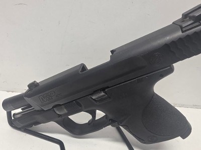 SMITH & WESSON M&P 40C 9MM LUGER (9x19 PARA) - Image 3 of 9